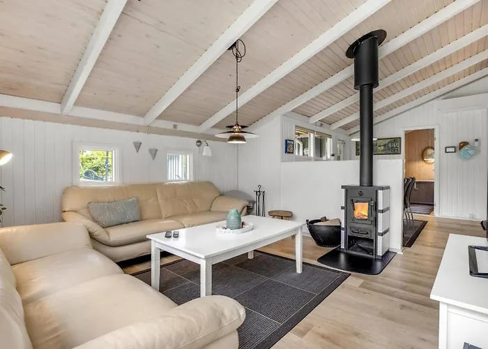 Semesterbostad Tabithe - 500m From The Sea By Interhome *